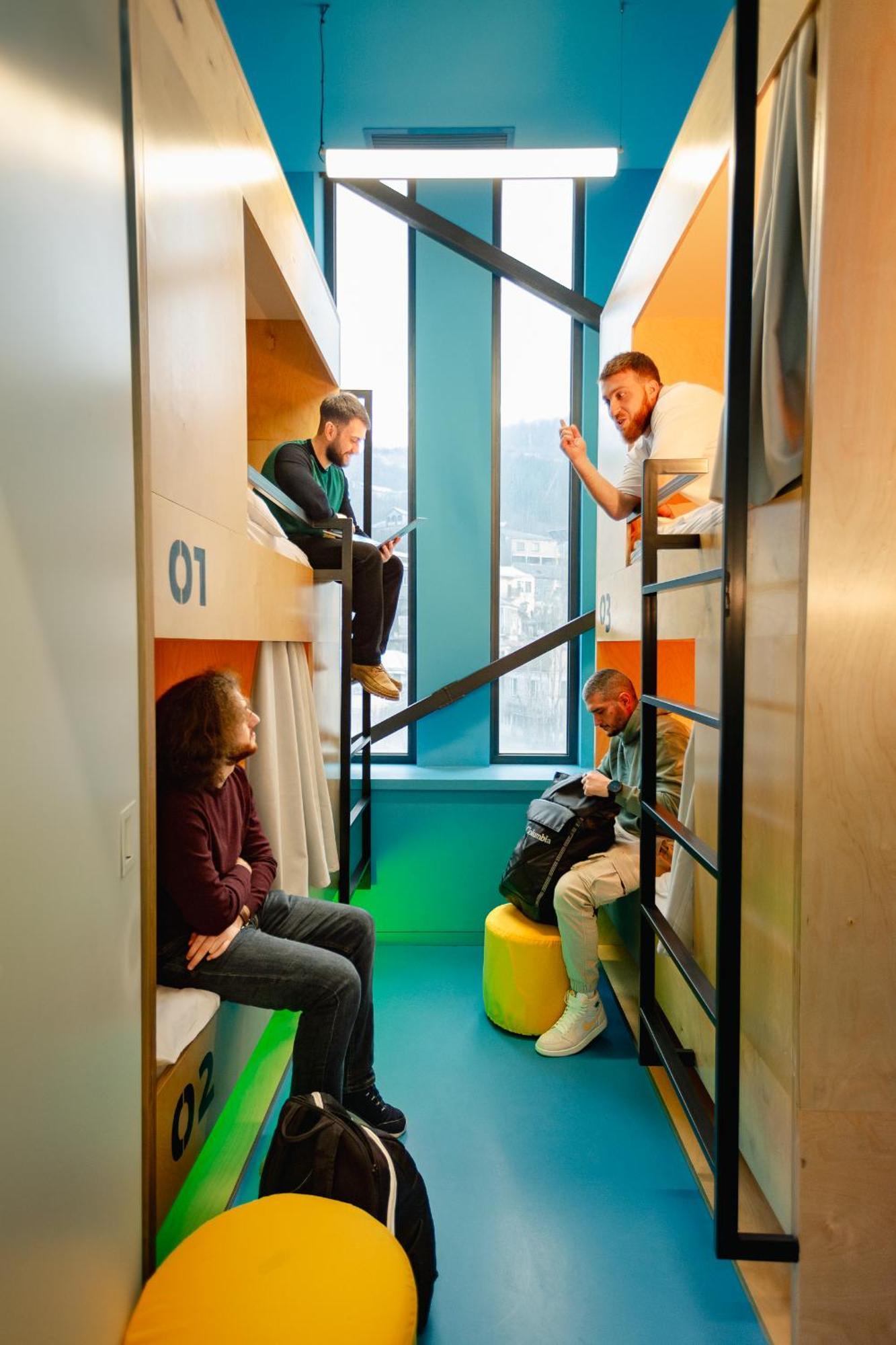 11+1 By Tumo Hostel Dilisan Kültér fotó