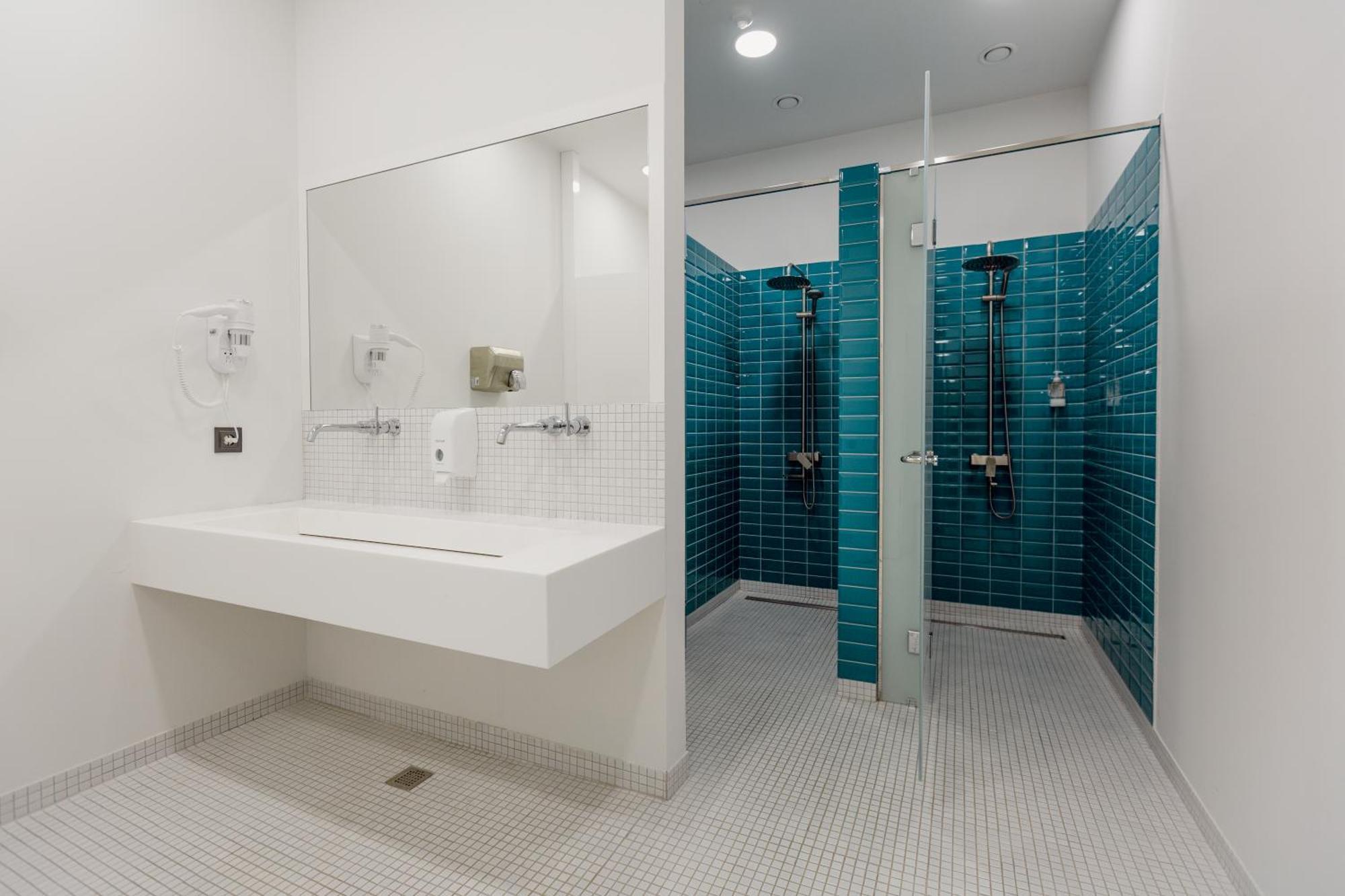 11+1 By Tumo Hostel Dilisan Kültér fotó